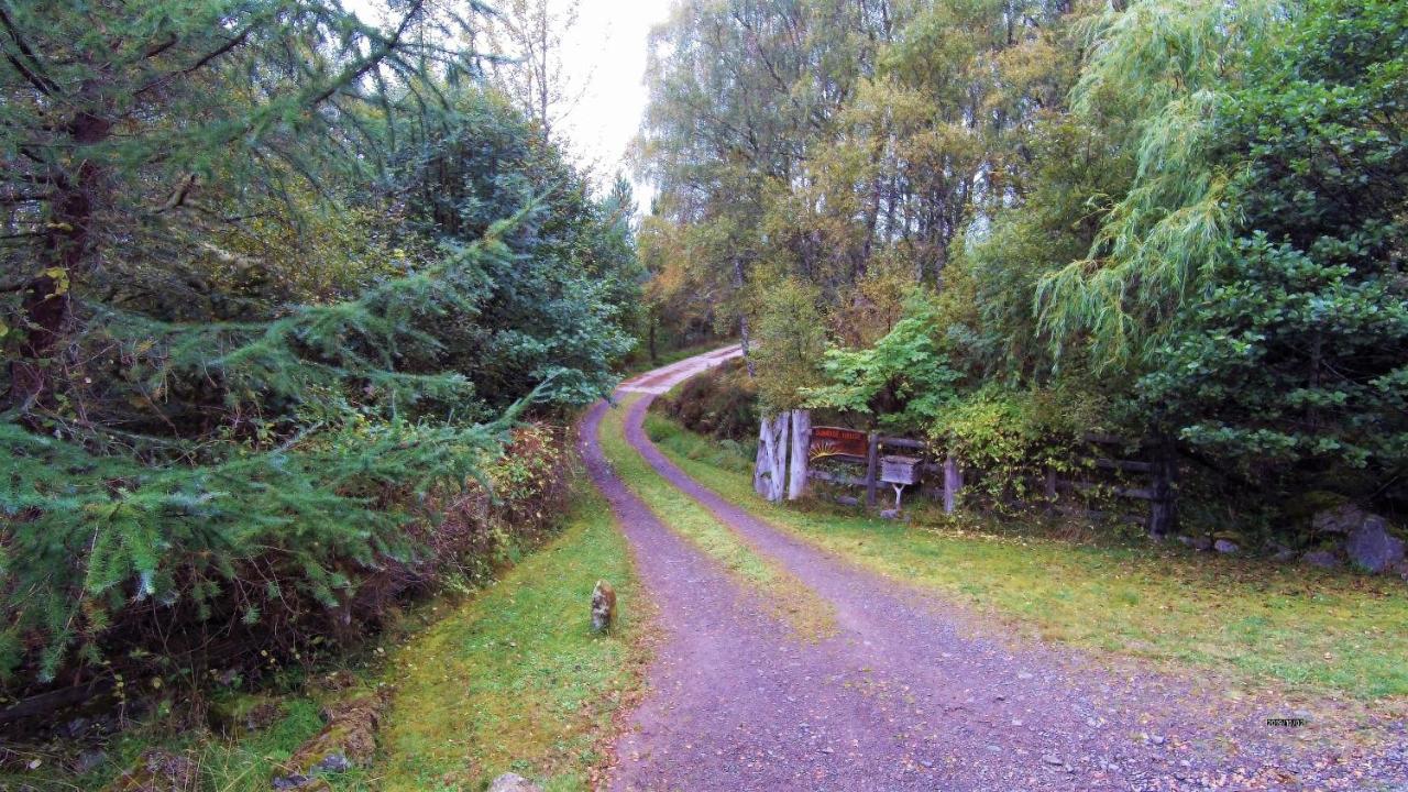 Sunrise House Hotel Inverfarigaig Bagian luar foto