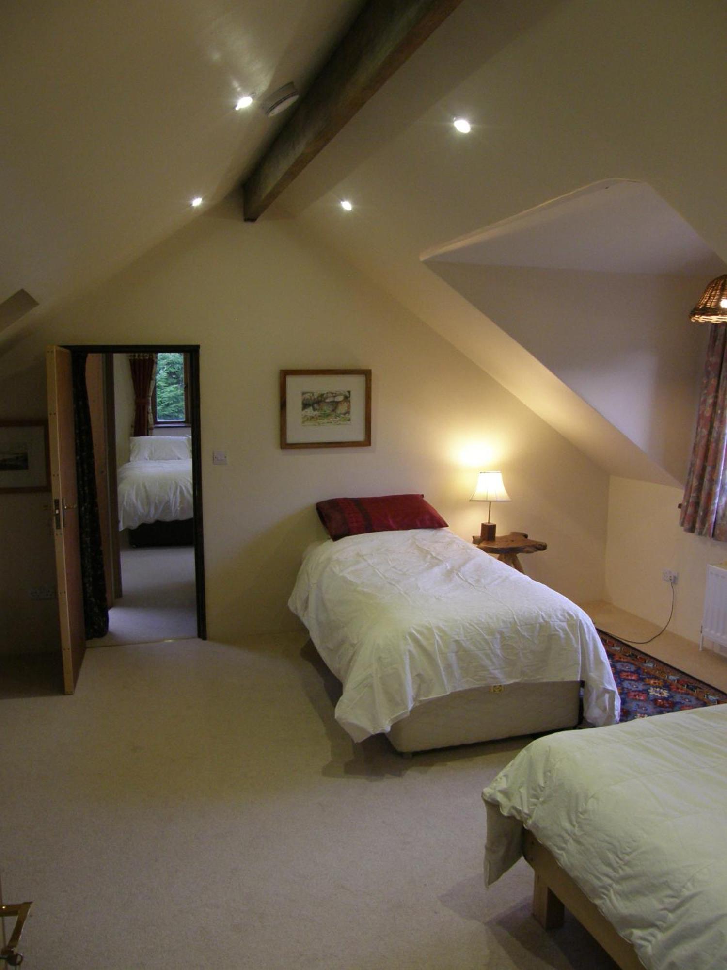 Sunrise House Hotel Inverfarigaig Bagian luar foto